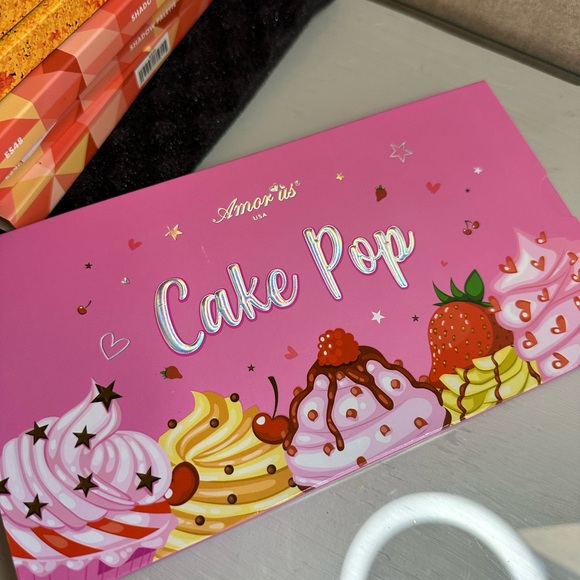 Palette - Picture 2 of 3